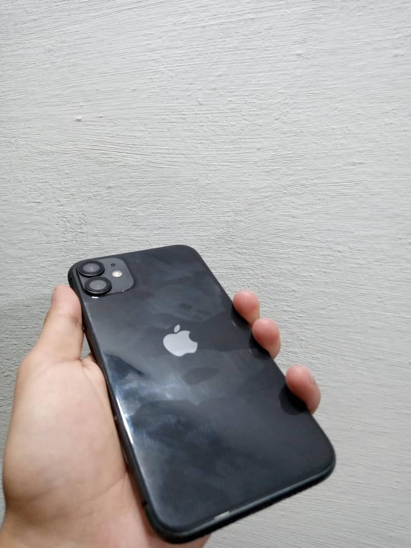 Apple iPhone 11 0