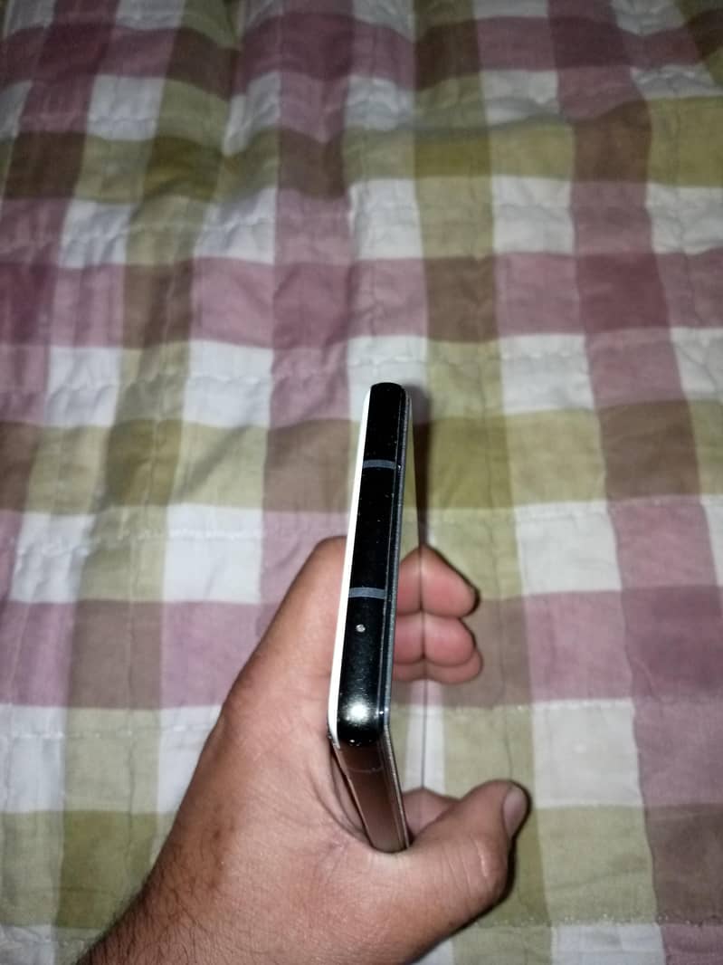Google Pixel 6a 3