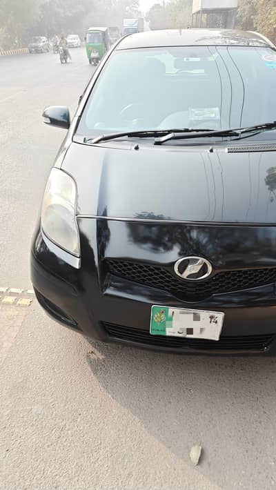 Toyota Vitz 2010/2014 for Sale