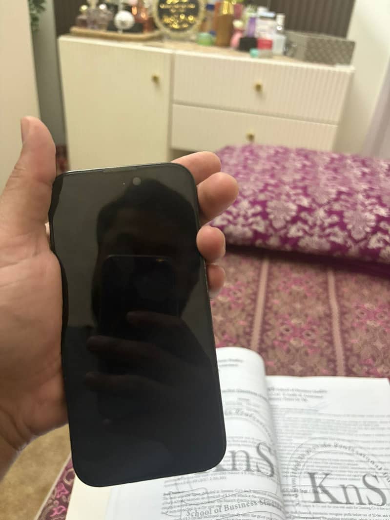 Apple iPhone 14 Pro 3
