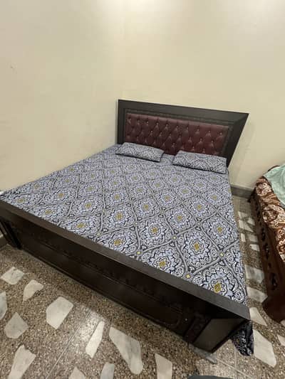Bed and matress for sale 7/10 condition