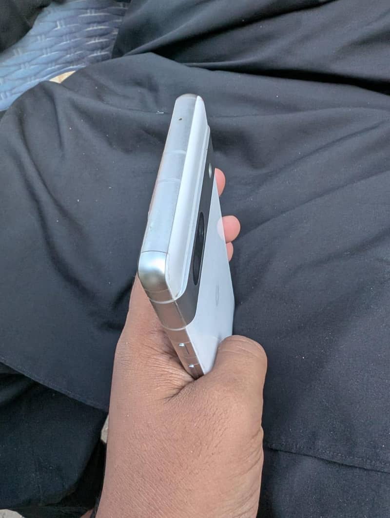 Google Pixel 7a 6