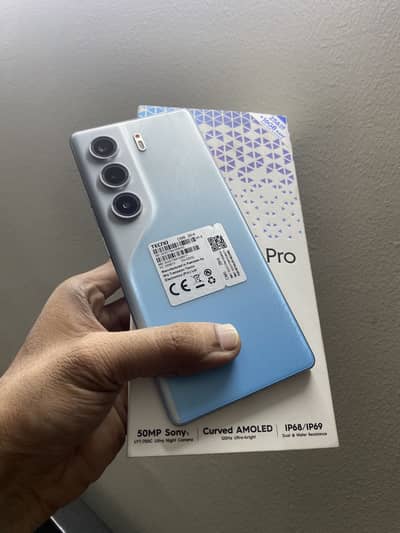 Tecno CAMON 40 Pro
