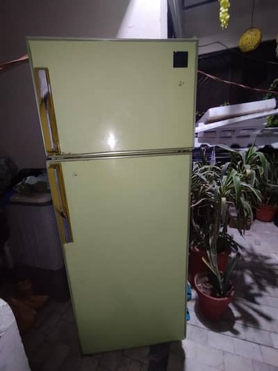 dawlance refrigerator fridge (Frij)