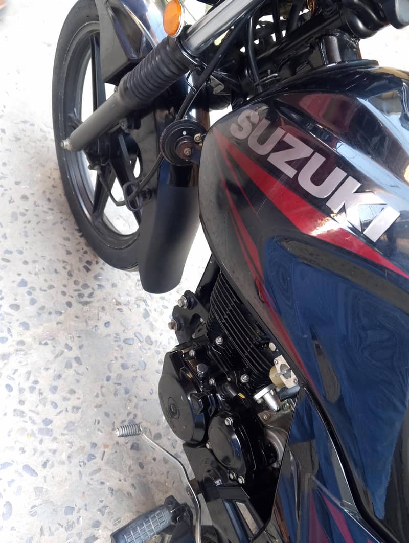 Suzuki 150gr 1