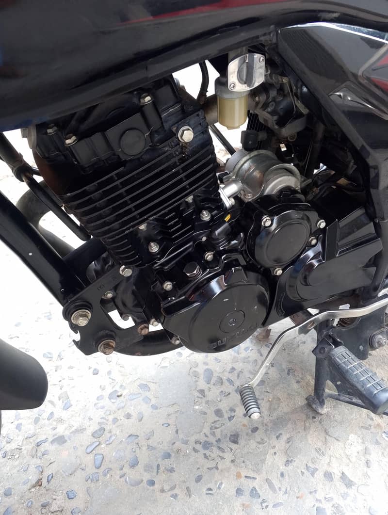 Suzuki 150gr 4