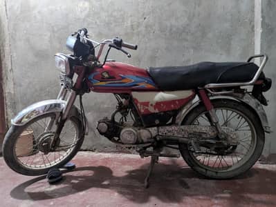 Honda CD 2011 model condition 10/5 (03164964141)