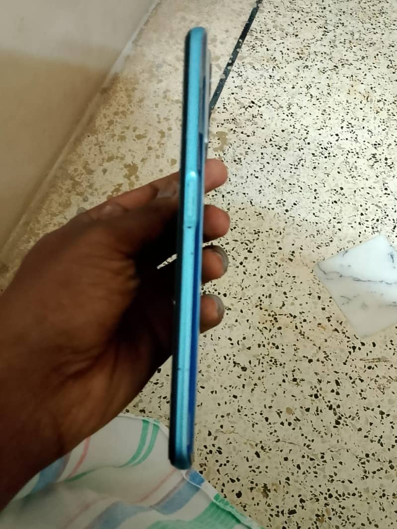 Realme 9i 5