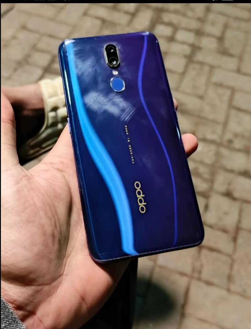 OPPO F11 8/256 0