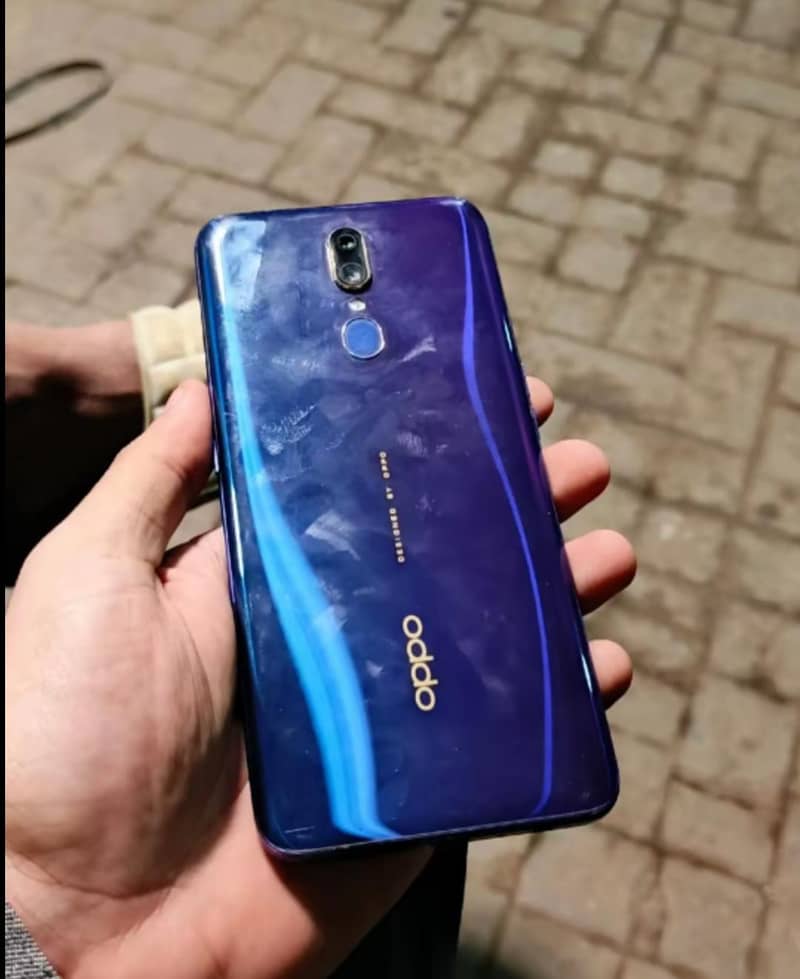 OPPO F11 8/256 1