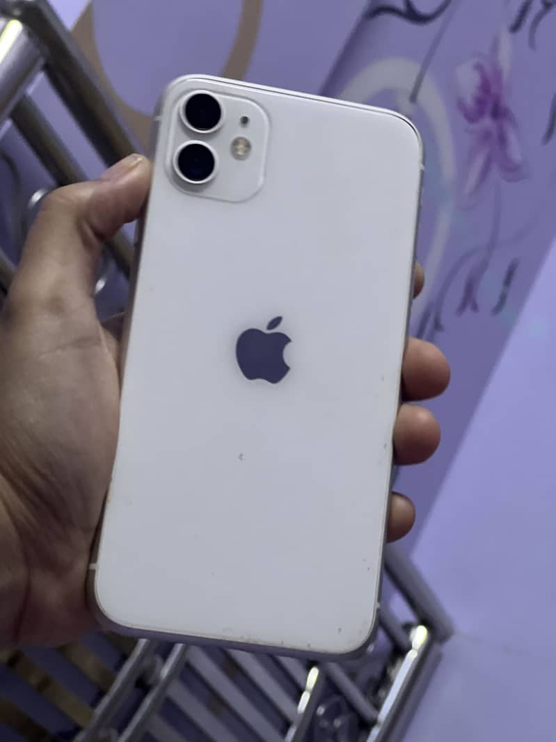 Apple iPhone 11 0