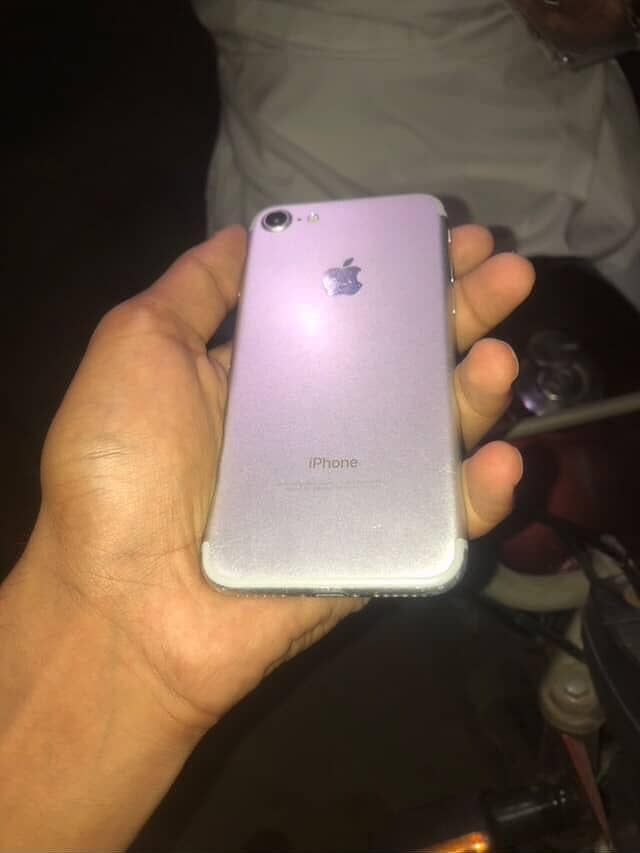 Apple iPhone 7 4