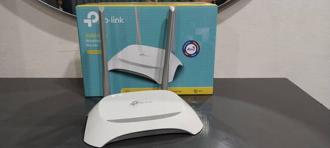 TP link Router box pack with 2 antenna