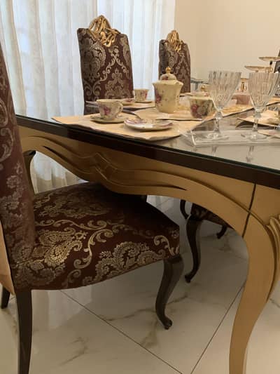 Luxurious 8 seater dining table