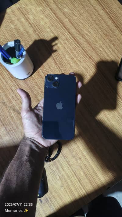 Iphone 13 blue