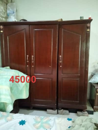 Showcase and wardrobe like new