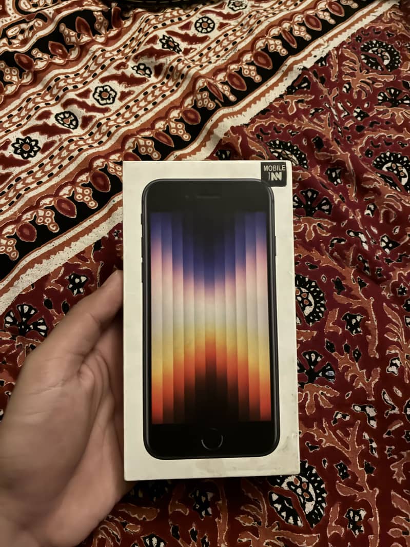 Apple iPhone SE 3