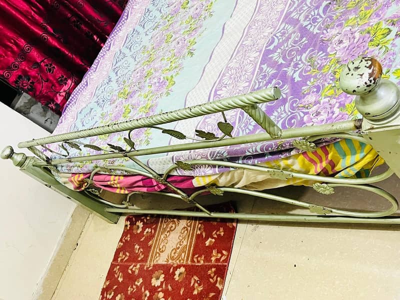 road irod double bed 1