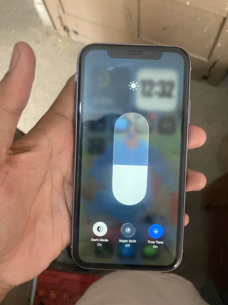 Apple iPhone 11 4
