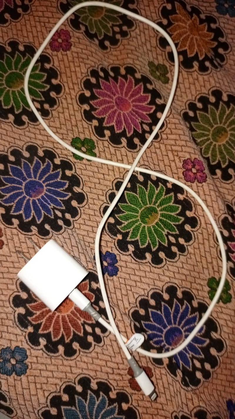 Iphone 14 pro max original adopter with cable 1