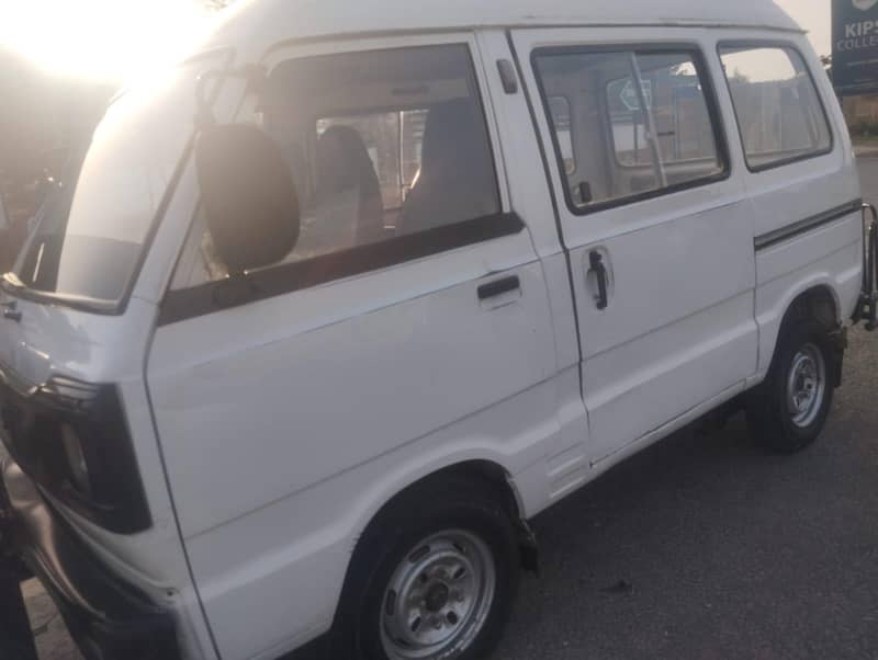 Suzuki Bolan 2010 5