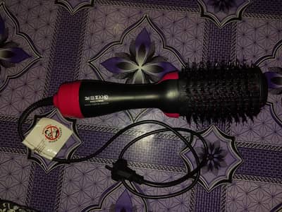 One step hair styler - Hair straightner and dryer