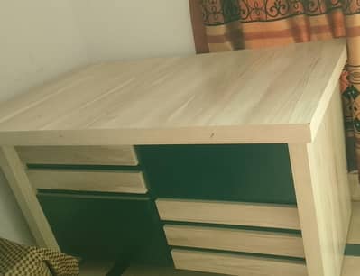 Office table for sale 3 door's