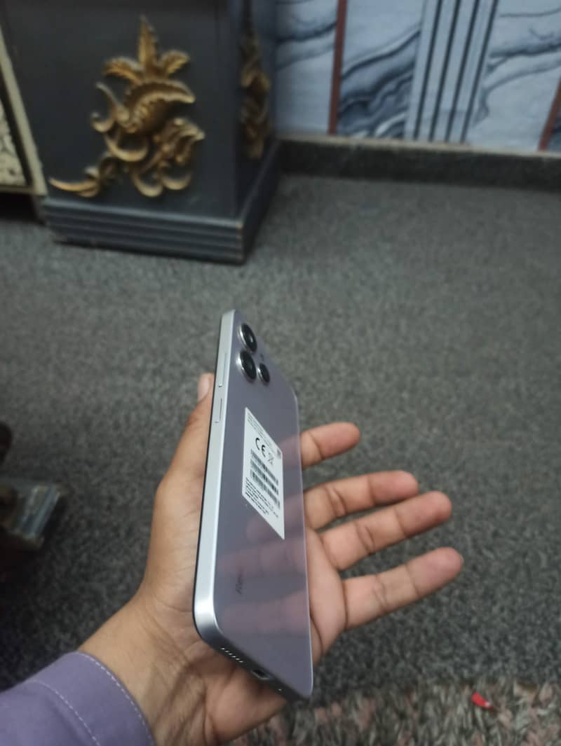 Xiaomi Redmi 12 1