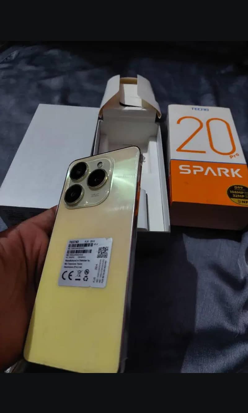 Tecno Spark 20 Pro 0
