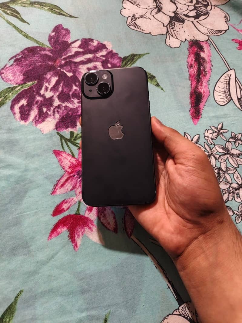 Apple iPhone 14 3