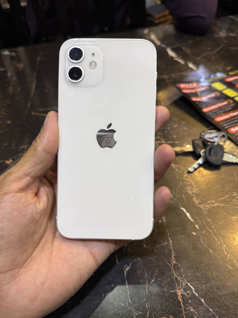 Apple iPhone 12 5