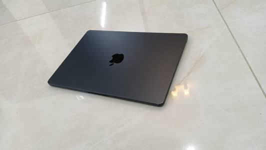 MacBook Air M2_2022_13.3"inch | 8/256 | Excellent condition