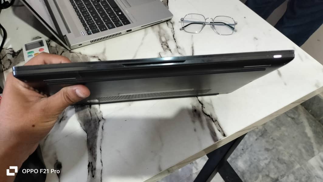 Dell latitude 9330 1