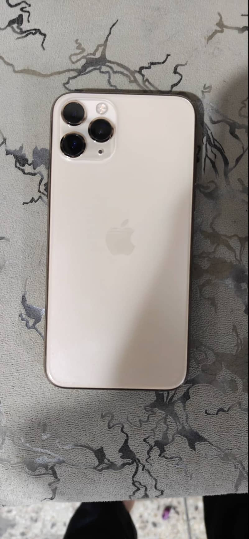 Apple iPhone 11 Pro 1
