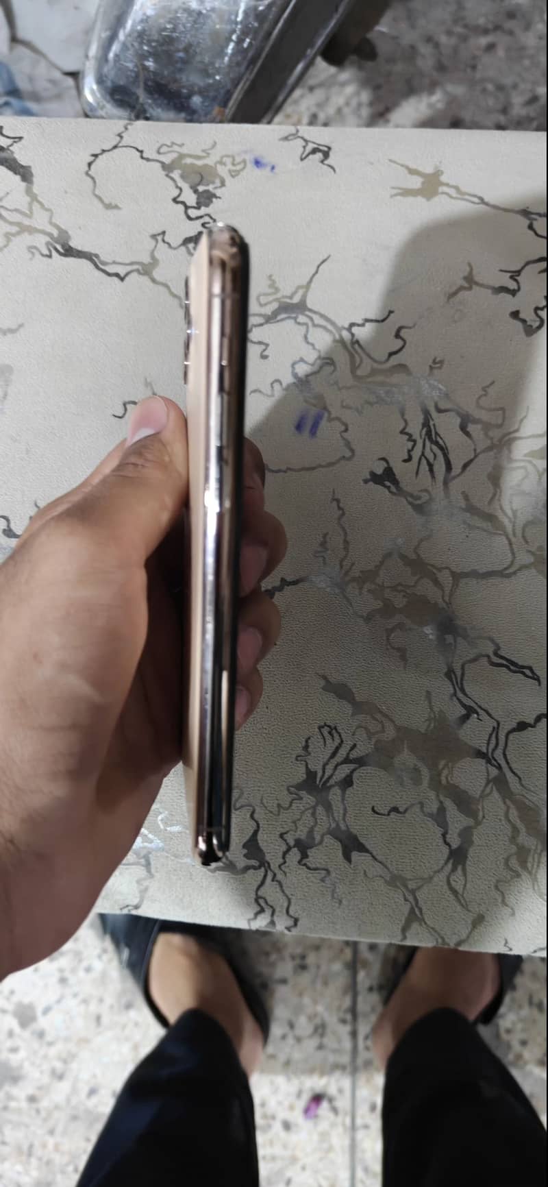 Apple iPhone 11 Pro 4