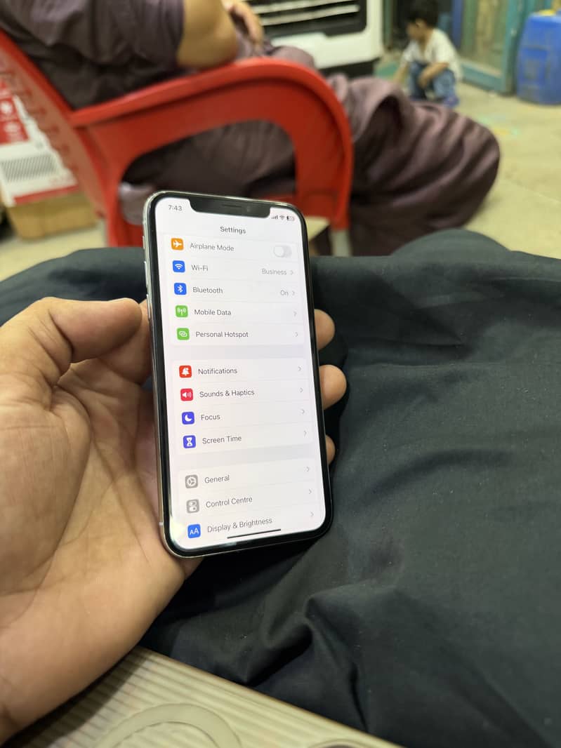 Apple iPhone X 4