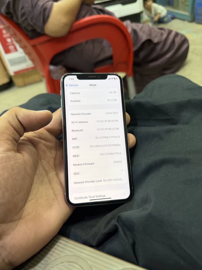 Apple iPhone X 6