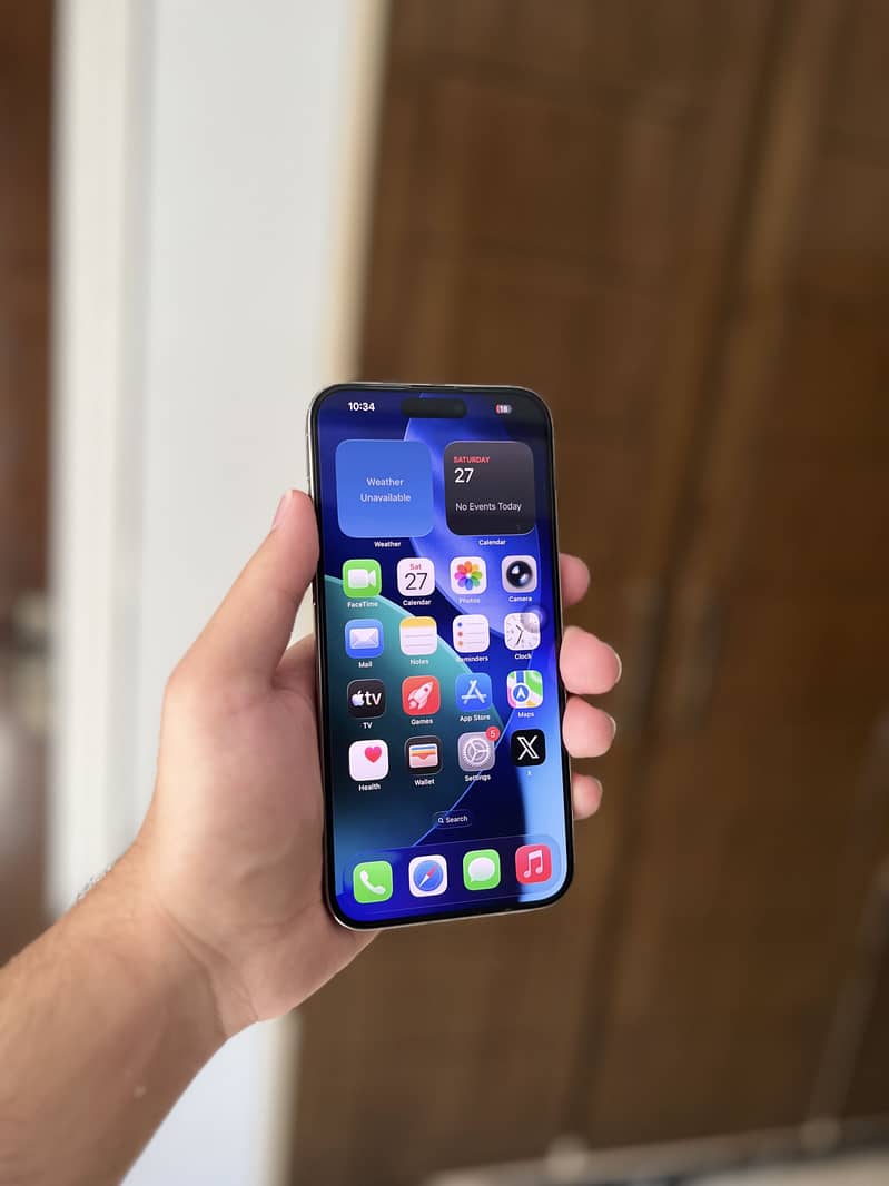 Apple iPhone 15 Pro Max 1