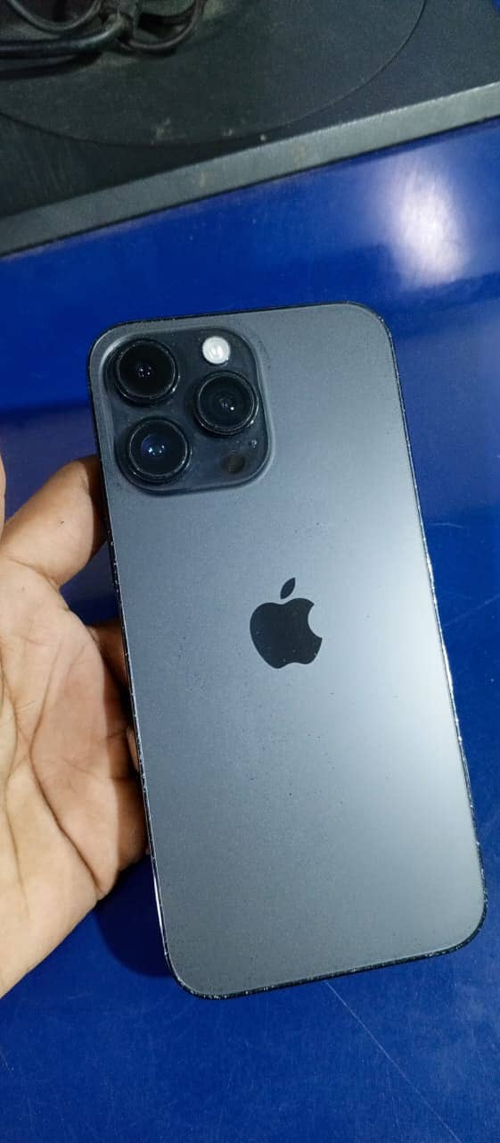 Apple iPhone 14 Pro Max 1