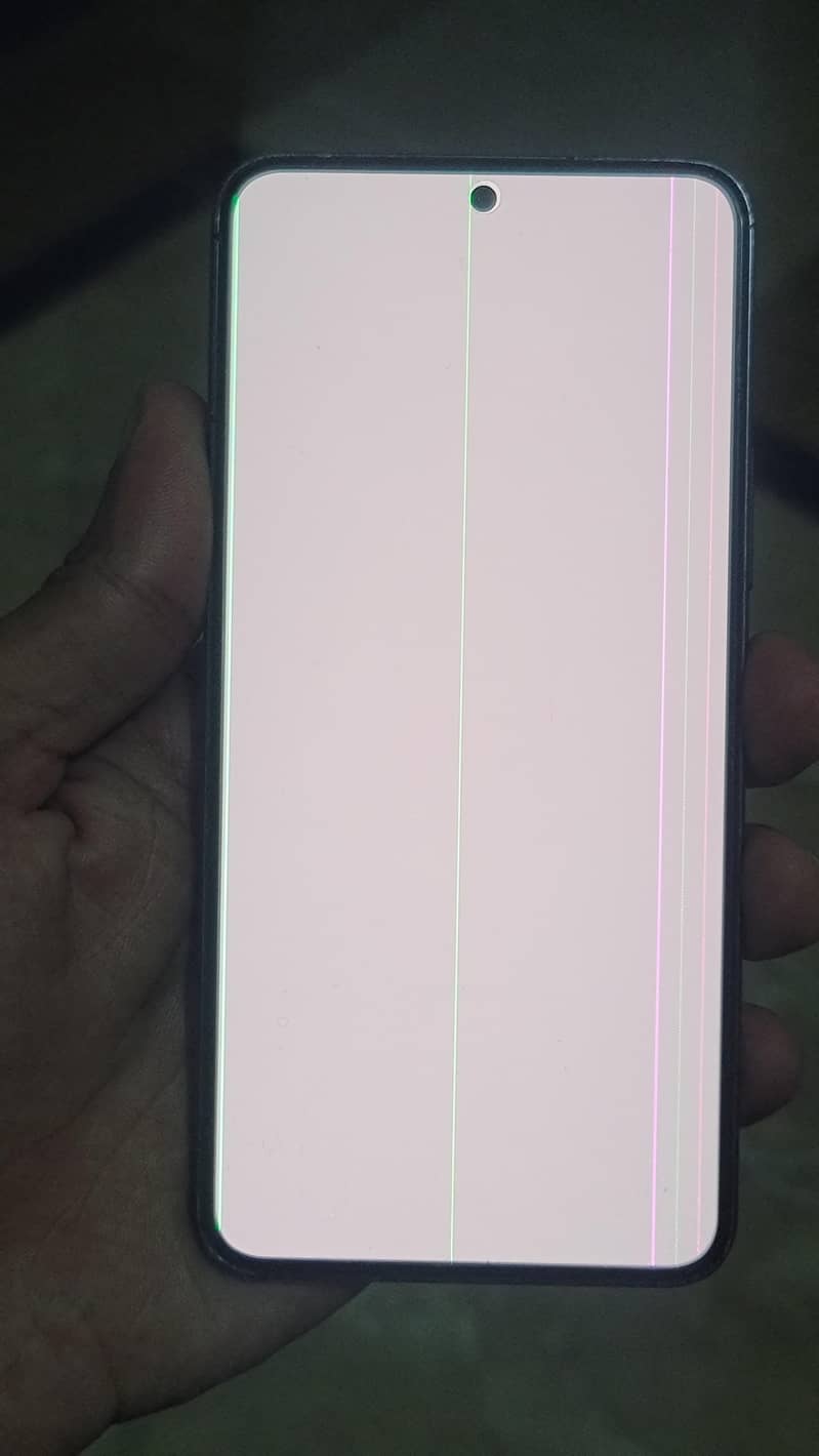Samsung Mobile S22 5