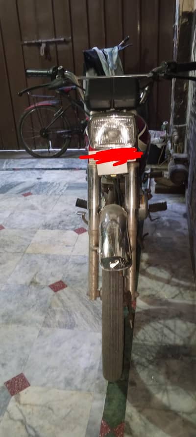 all bike ok all genuine noon accident hai 60000km Chali Hui hai