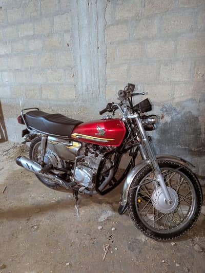 honda 125 self start hai battery Mai kaam hai
