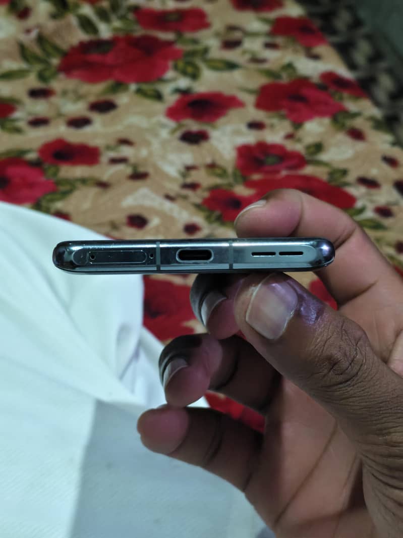 One Plus 11 5G 2