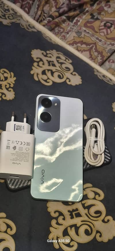 Vivo Y18: Premium Look, Budget Price! | 50MP Camera (10/10 Condition)