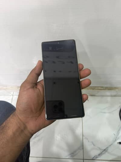 Infinix Note 50 with wireless chrgr 9mnth wrnty urgnt sle