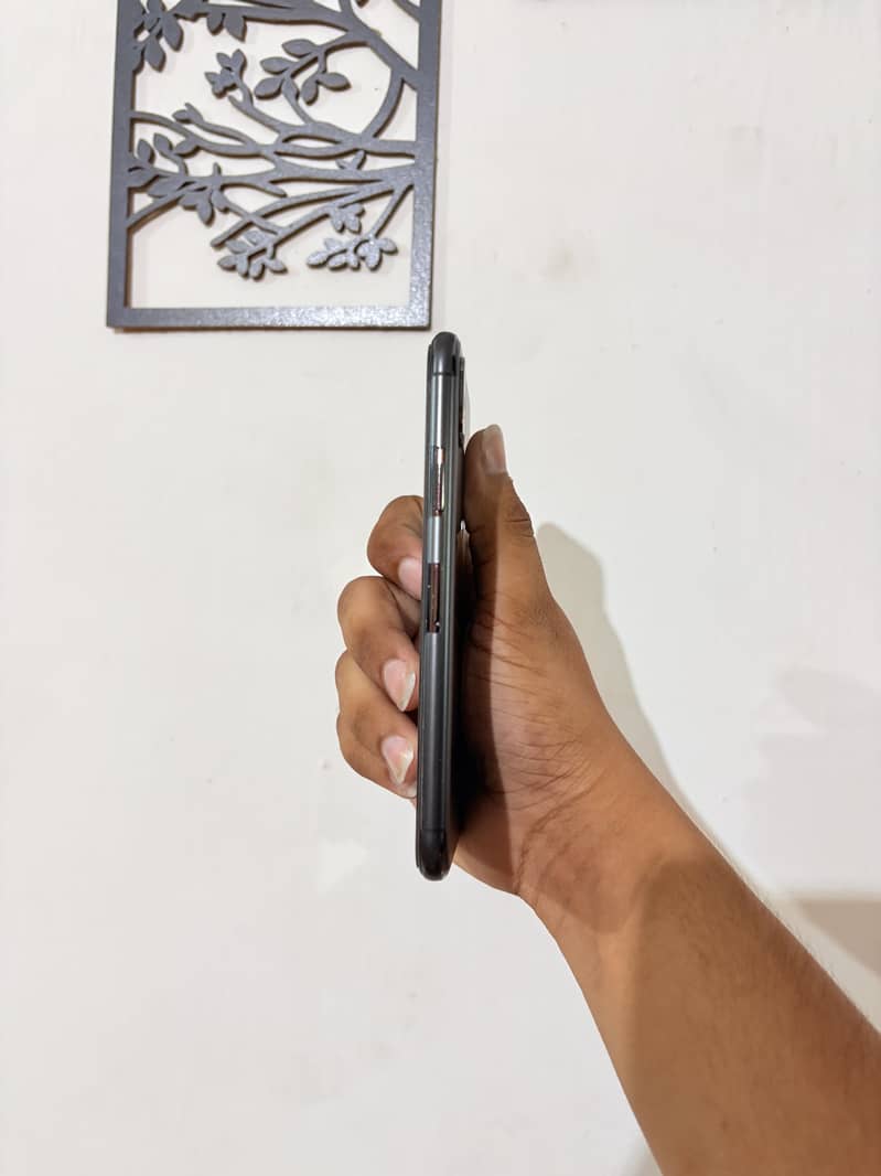 Apple iPhone X 5