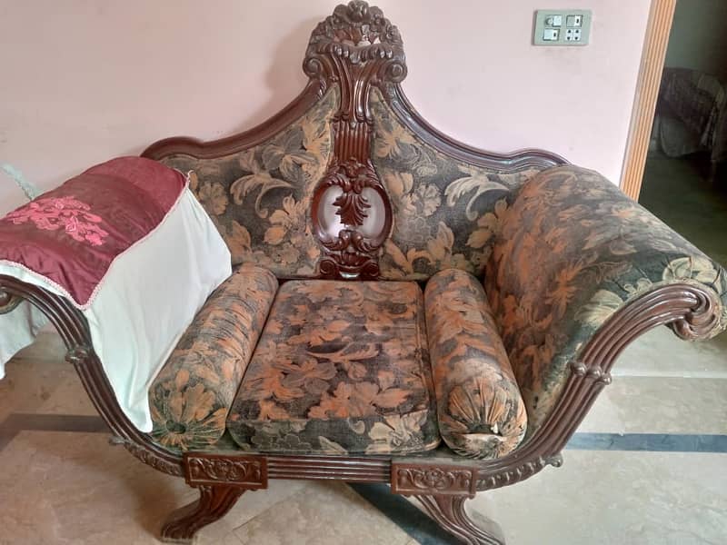 complete  sofa set 4
