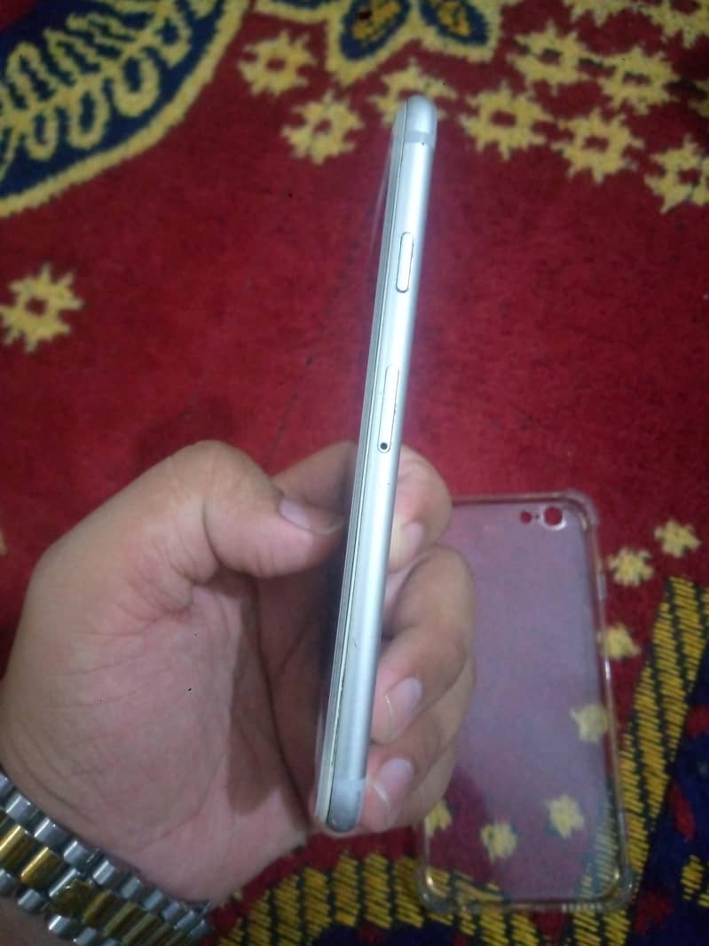 Apple iPhone 6 4