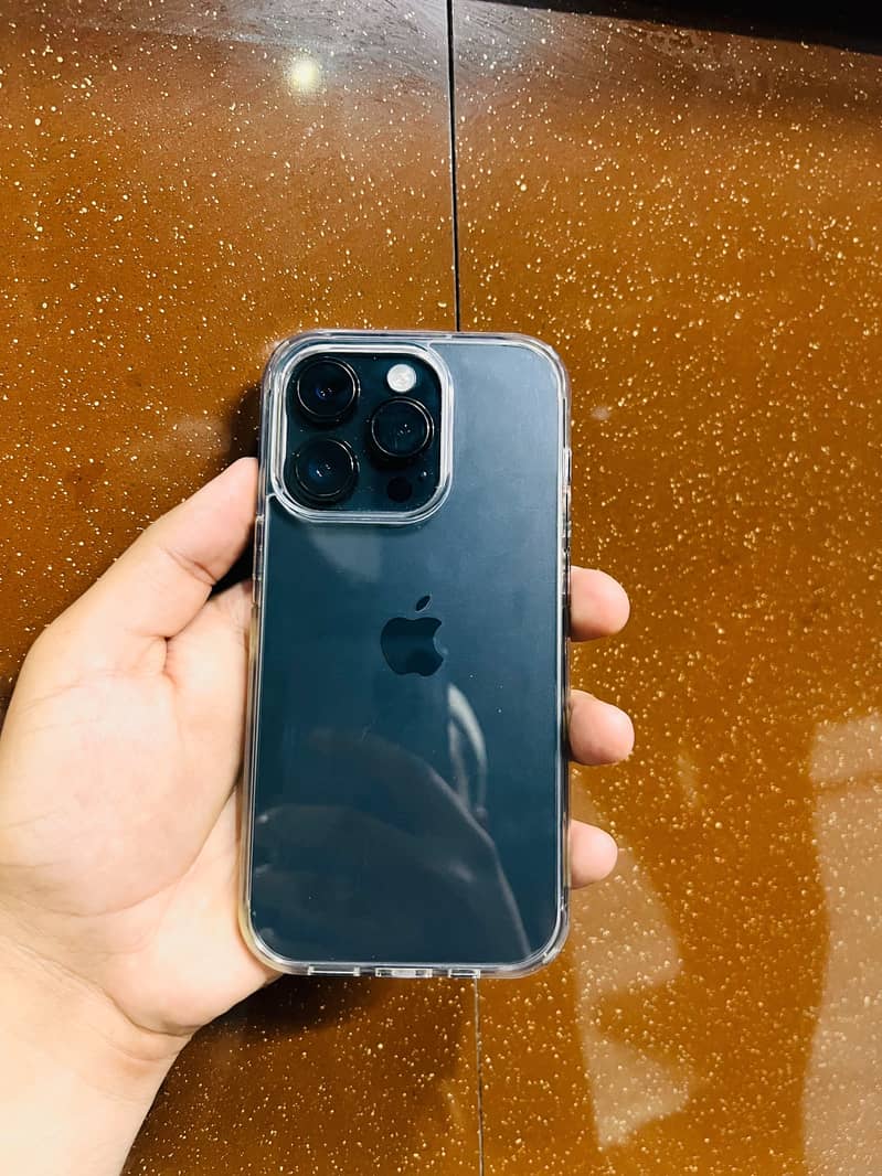 Apple iPhone 14 Pro 2