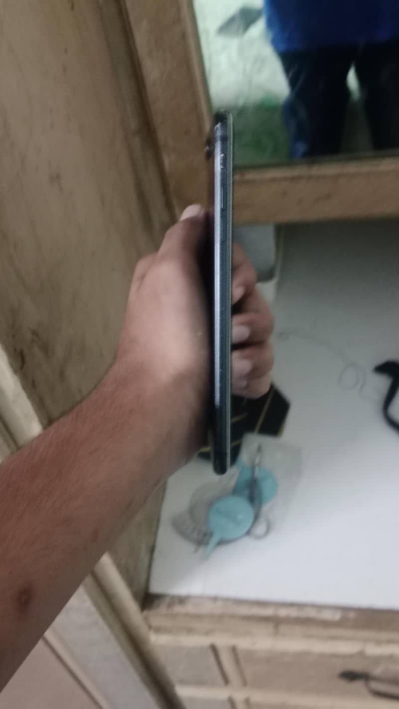 Apple iPhone 7 Plus 3